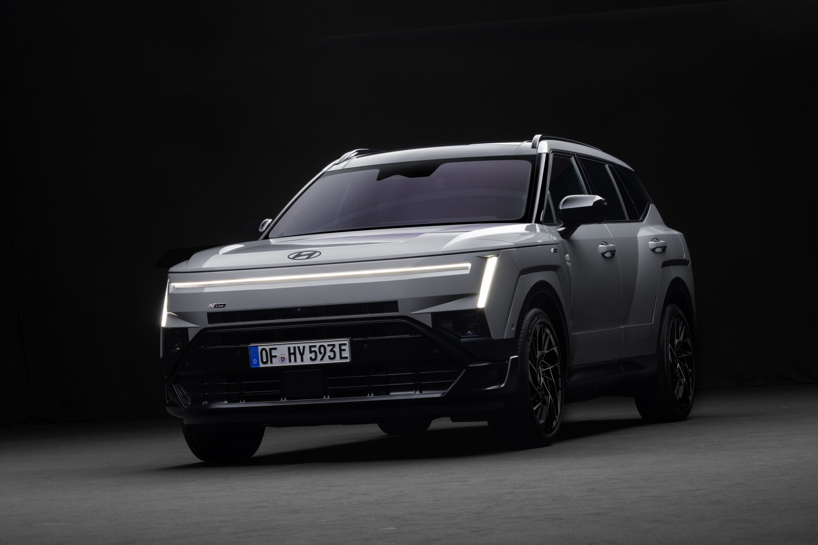 SMALL_Hyundai_Tucson_N-Line_Ext_01
